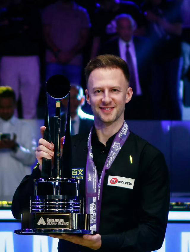 试图夹击 试图夹击